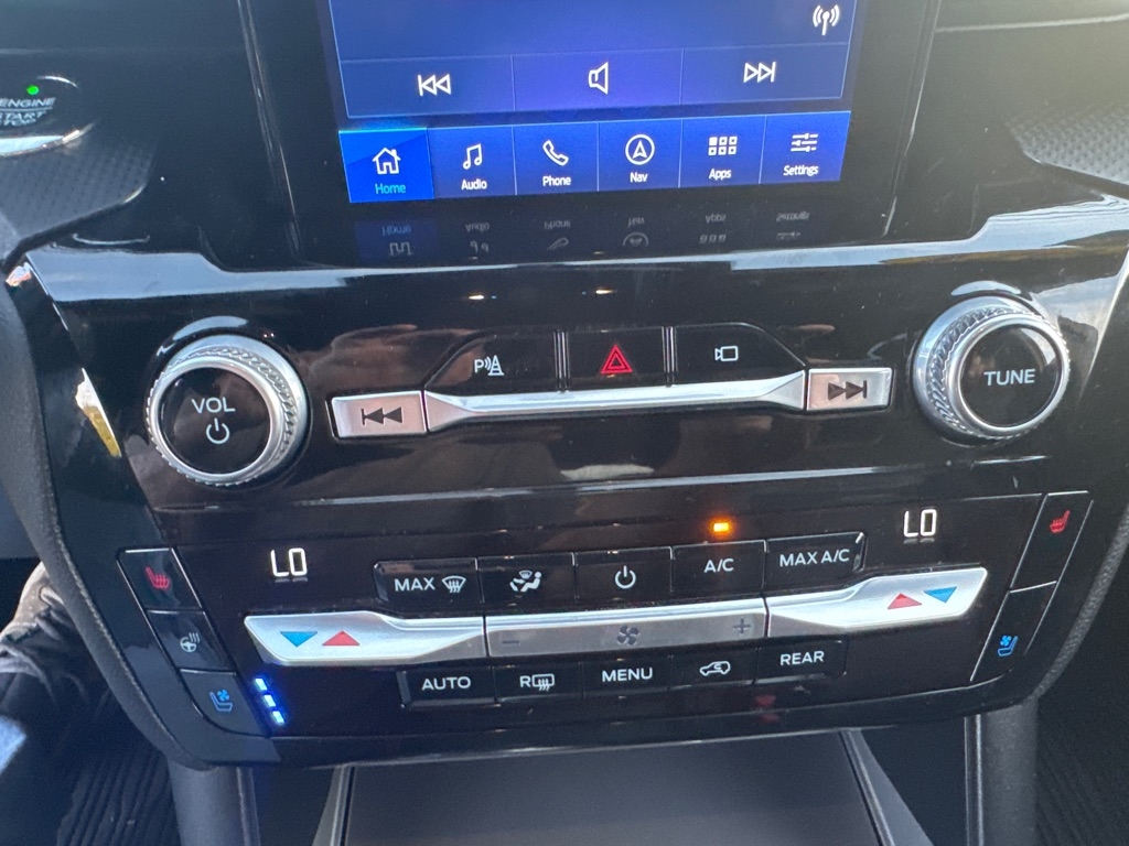 2021 Ford Explorer ST photo 23