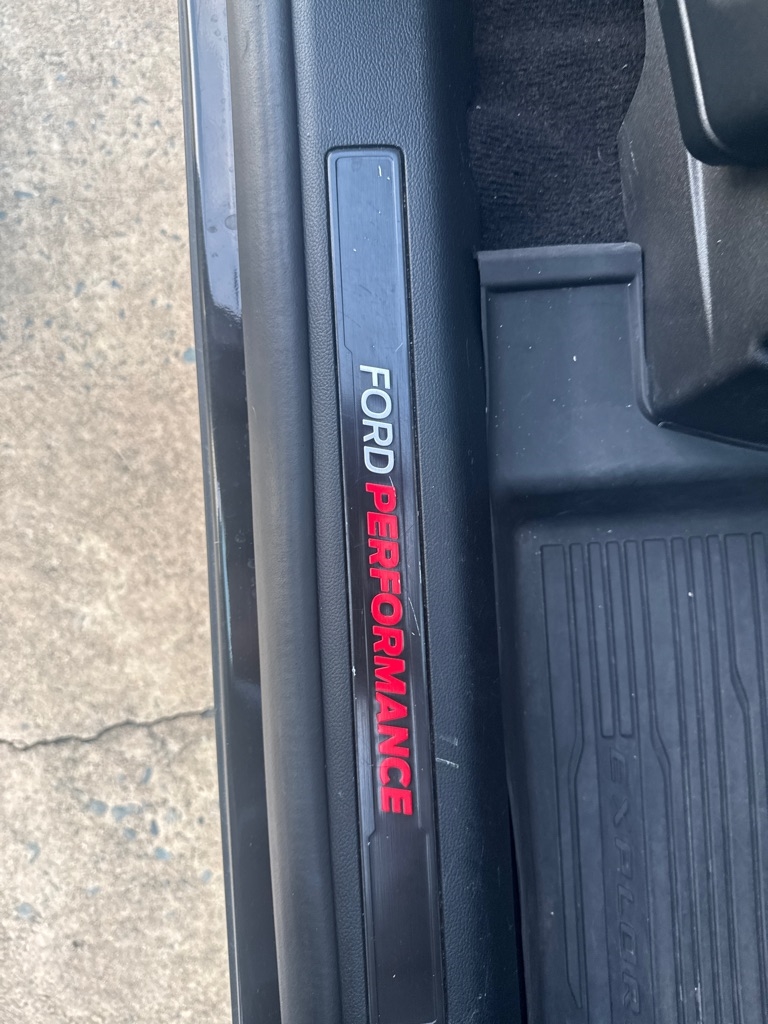 2021 Ford Explorer ST photo 30