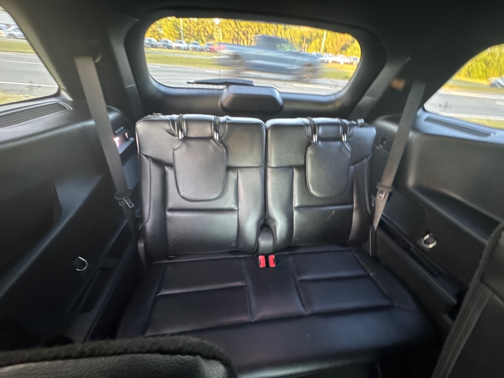 2021 Ford Explorer ST photo 31