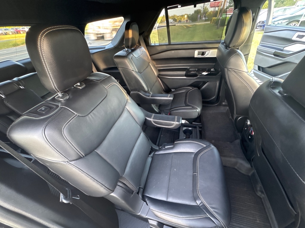 2021 Ford Explorer ST photo 32