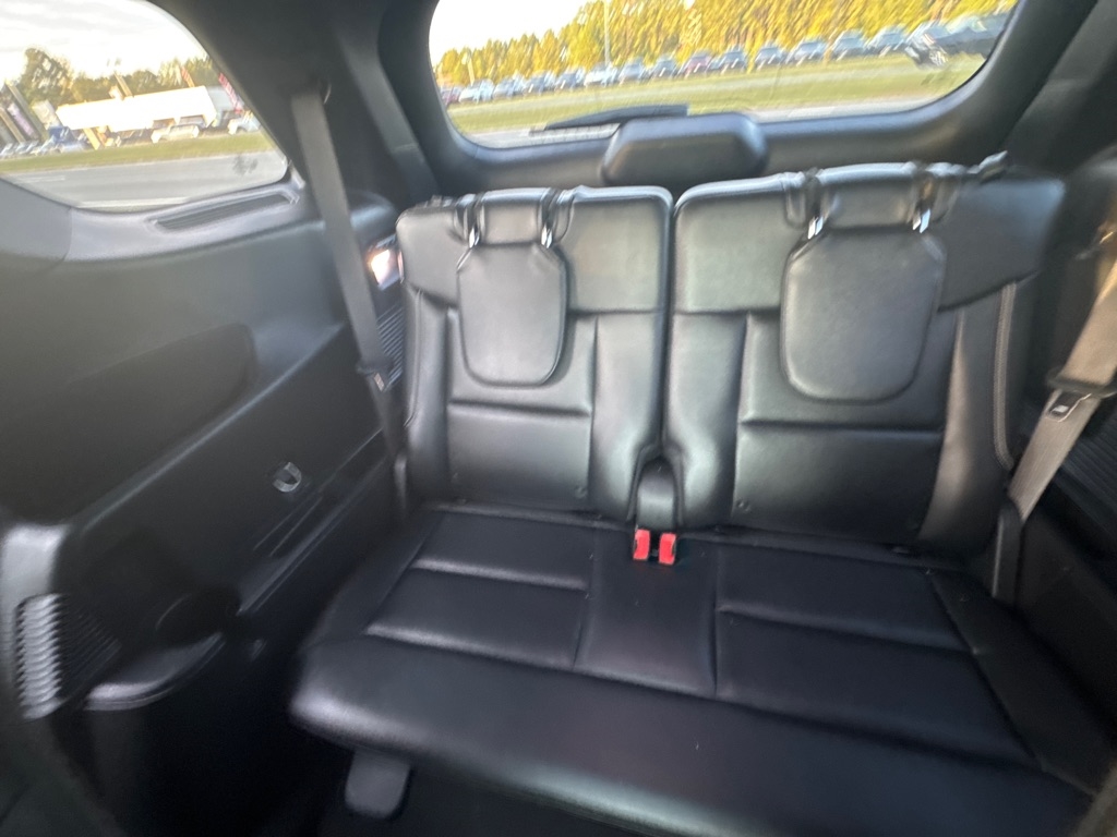 2021 Ford Explorer ST photo 33