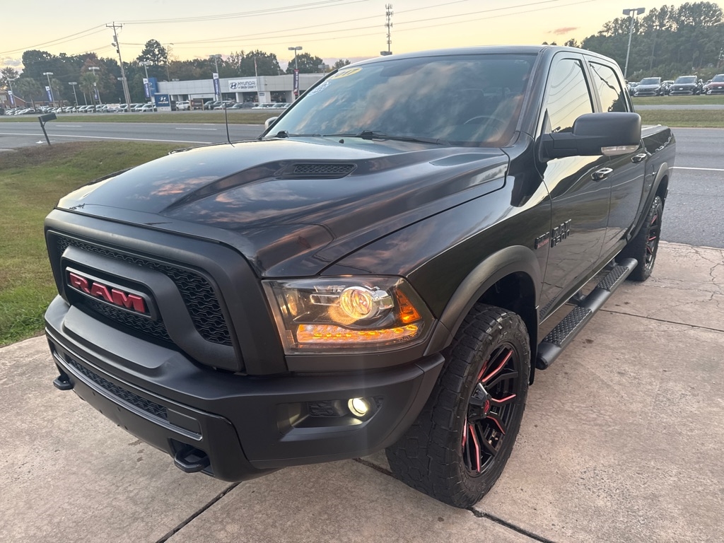 RAM 1500 Rebel 4x2 Crew Cab 5'7" Box 2017 RAM 1500 Rebel 4x2 Crew Cab 5'7" Box 2017
