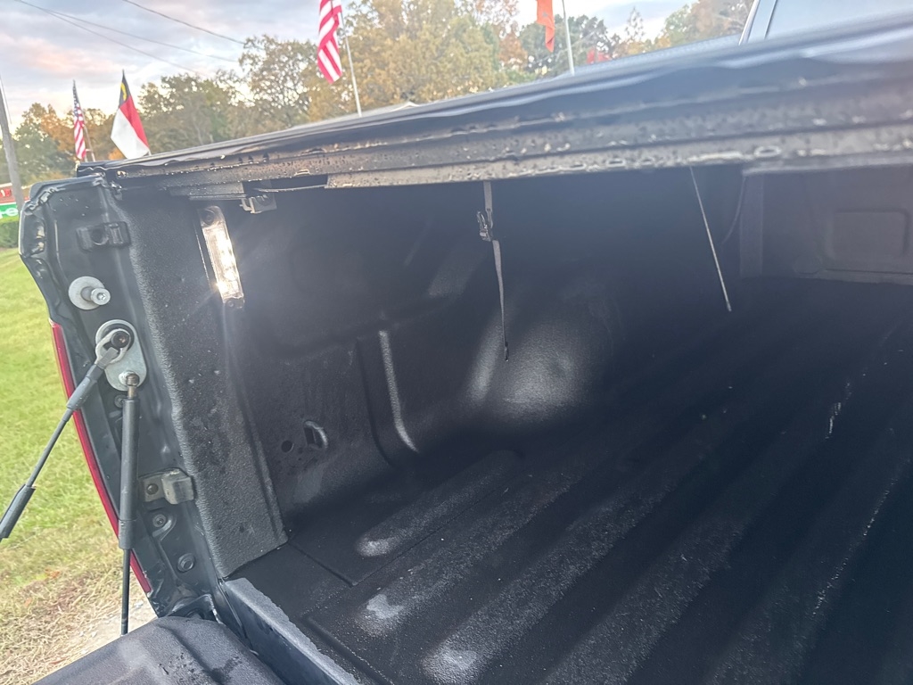 RAM 1500 Rebel 4x2 Crew Cab 5'7" Box 2017 RAM 1500 Rebel 4x2 Crew Cab 5'7" Box 2017