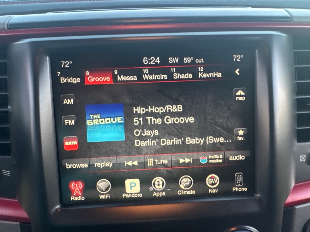 RAM 1500 Rebel 4x2 Crew Cab 5'7" Box 2017 RAM 1500 Rebel 4x2 Crew Cab 5'7" Box 2017