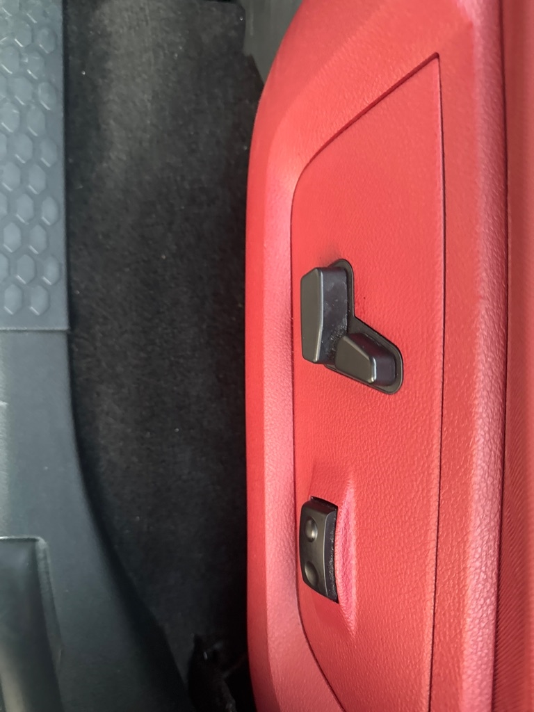 RAM 1500 Rebel 4x2 Crew Cab 5'7" Box 2017 RAM 1500 Rebel 4x2 Crew Cab 5'7" Box 2017