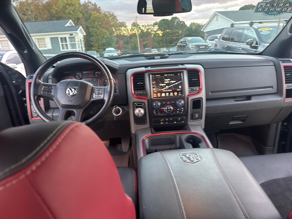 RAM 1500 Rebel 4x2 Crew Cab 5'7" Box 2017 RAM 1500 Rebel 4x2 Crew Cab 5'7" Box 2017