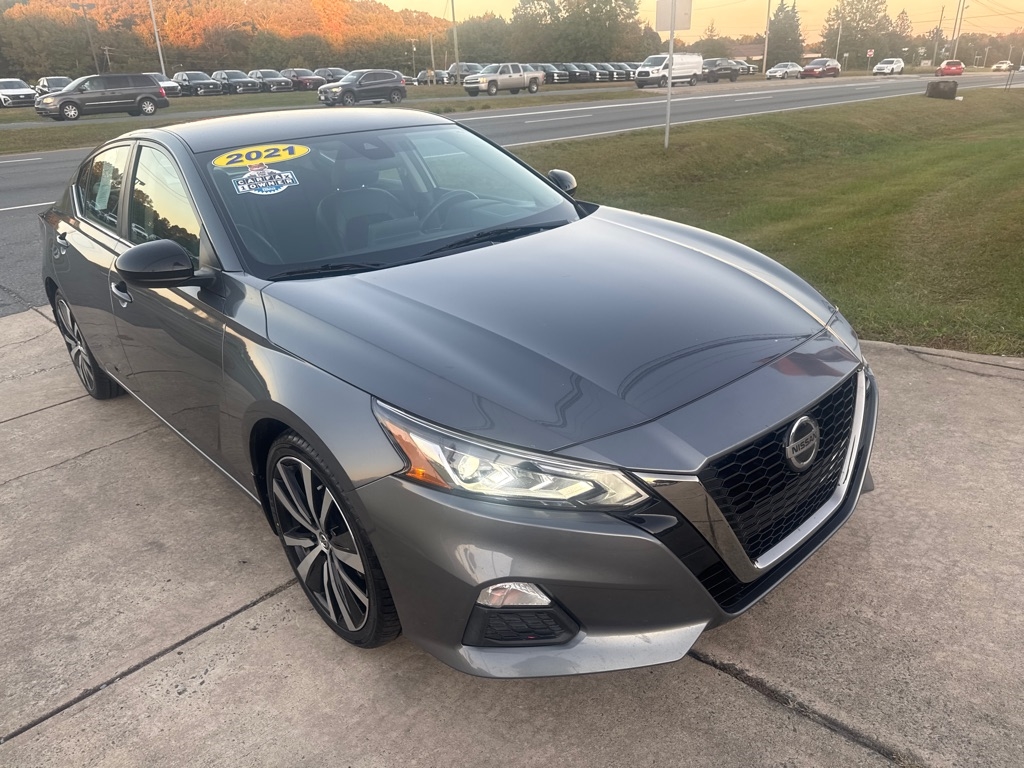 Nissan Altima 2.5 SR Sedan 2021 Nissan Altima 2.5 SR Sedan 2021