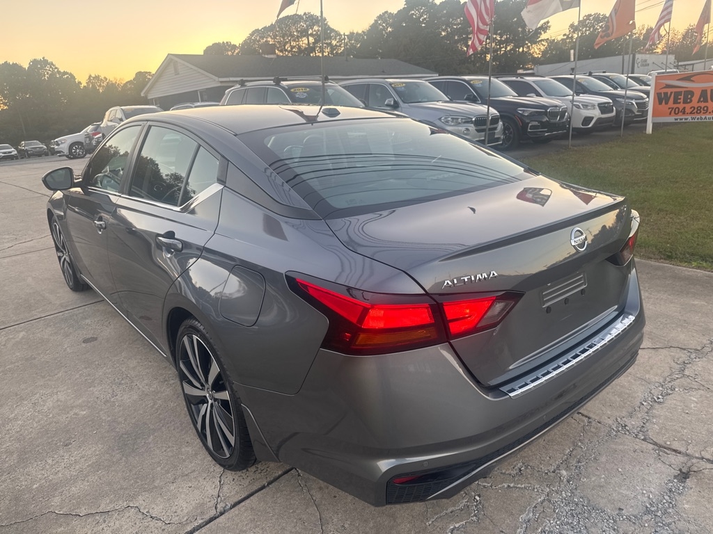 Nissan Altima 2.5 SR Sedan 2021 Nissan Altima 2.5 SR Sedan 2021