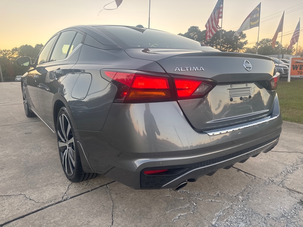 Nissan Altima 2.5 SR Sedan 2021 Nissan Altima 2.5 SR Sedan 2021