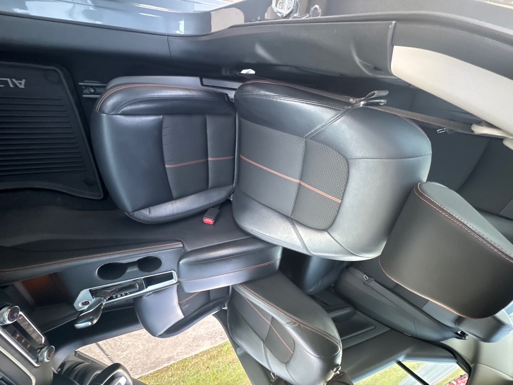 Nissan Altima 2.5 SR Sedan 2021 Nissan Altima 2.5 SR Sedan 2021