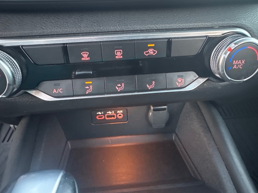 Nissan Altima 2.5 SR Sedan 2021 Nissan Altima 2.5 SR Sedan 2021