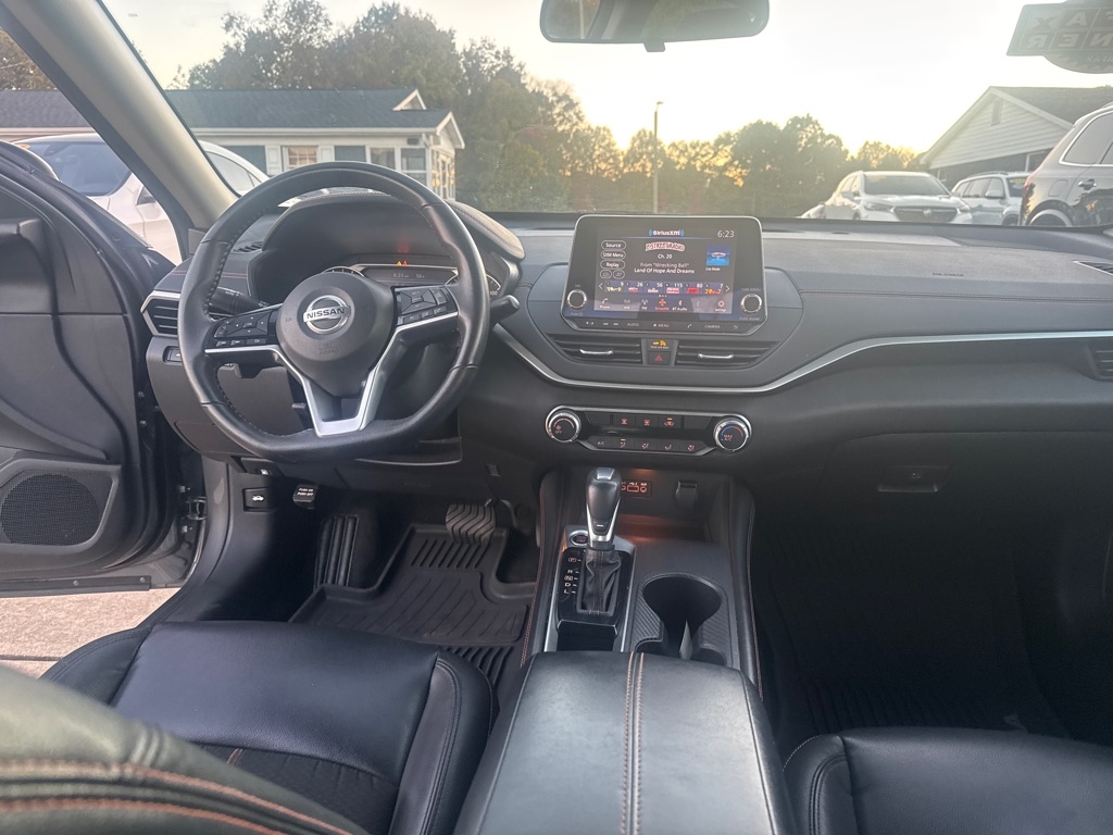 Nissan Altima 2.5 SR Sedan 2021 Nissan Altima 2.5 SR Sedan 2021