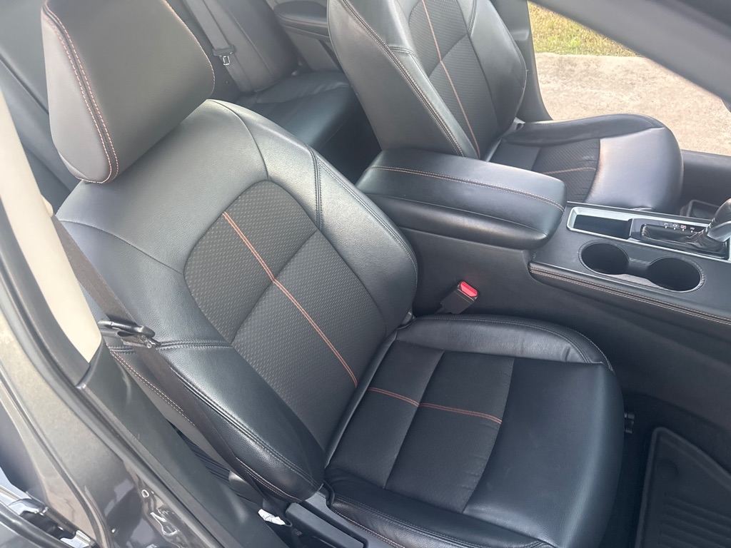 Nissan Altima 2.5 SR Sedan 2021 Nissan Altima 2.5 SR Sedan 2021