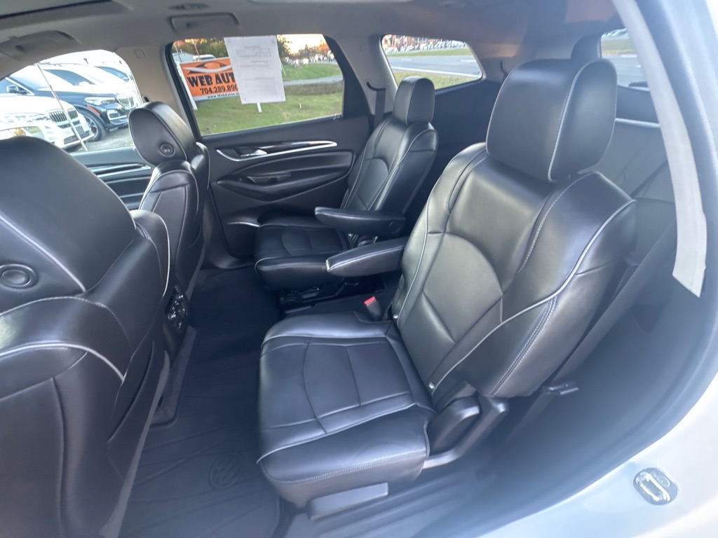 Buick Enclave AWD 4dr Avenir 2020 Buick Enclave AWD 4dr Avenir 2020