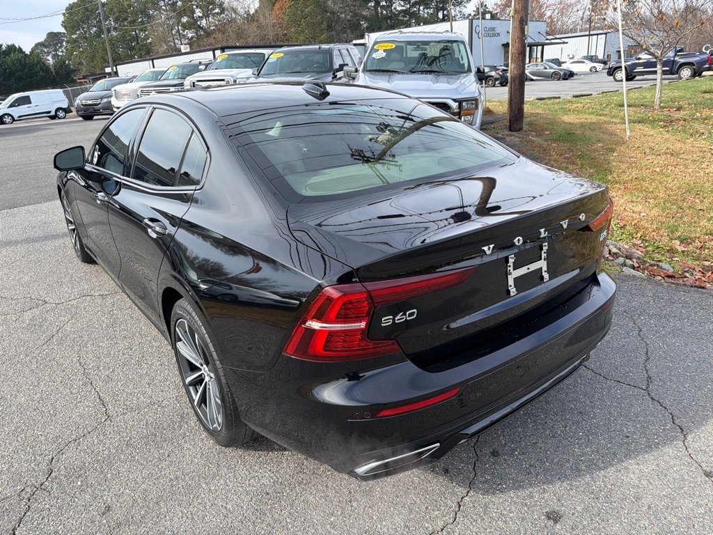 Volvo S60 B5 FWD Inscription 2022