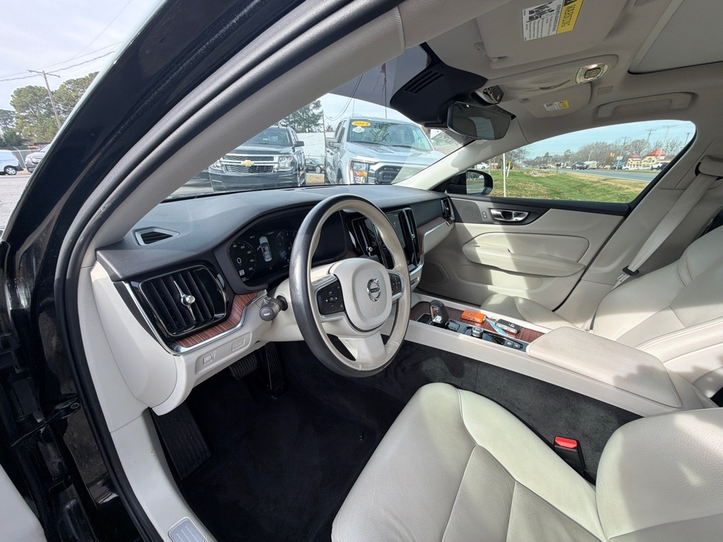 Volvo S60 B5 FWD Inscription 2022