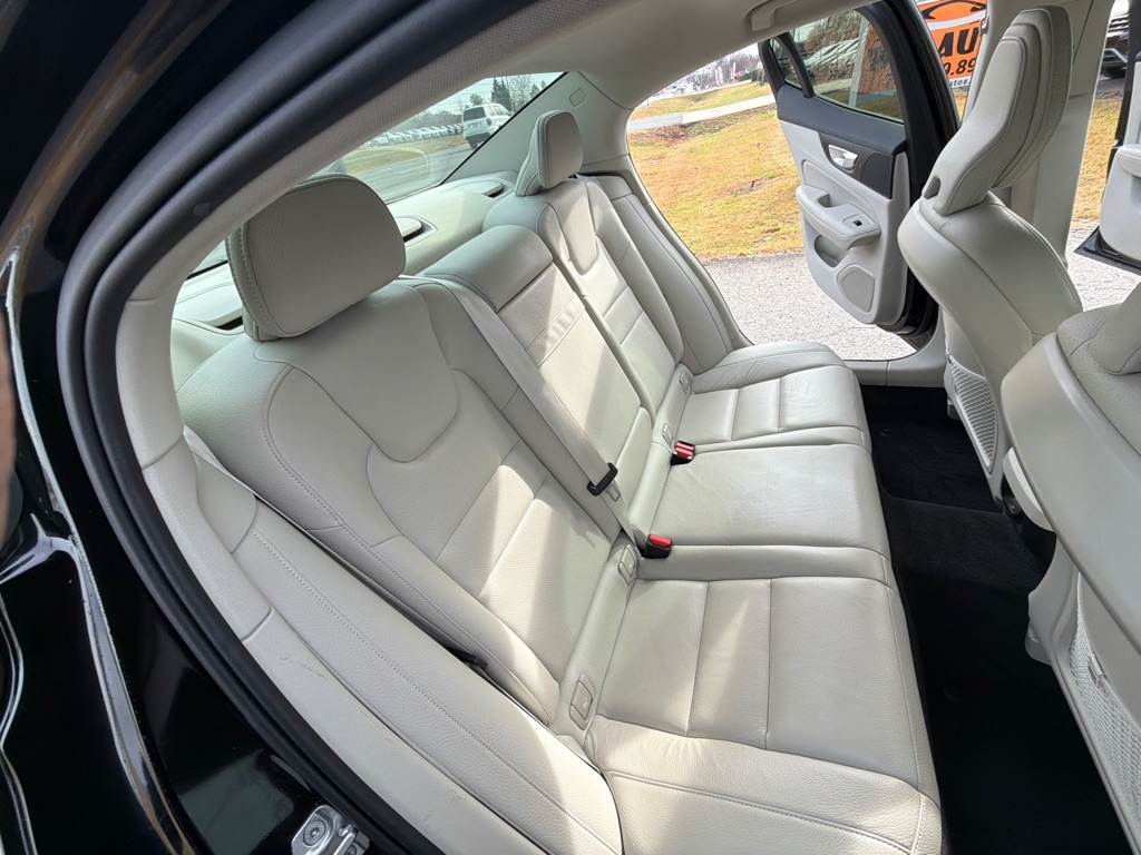 Volvo S60 B5 FWD Inscription 2022