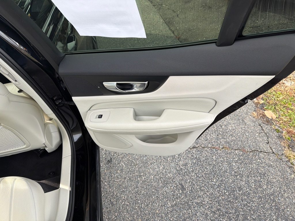 Volvo S60 B5 FWD Inscription 2022