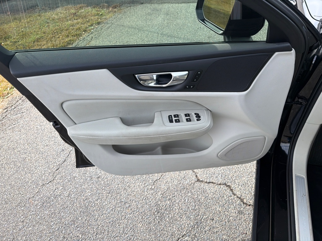 Volvo S60 B5 FWD Inscription 2022