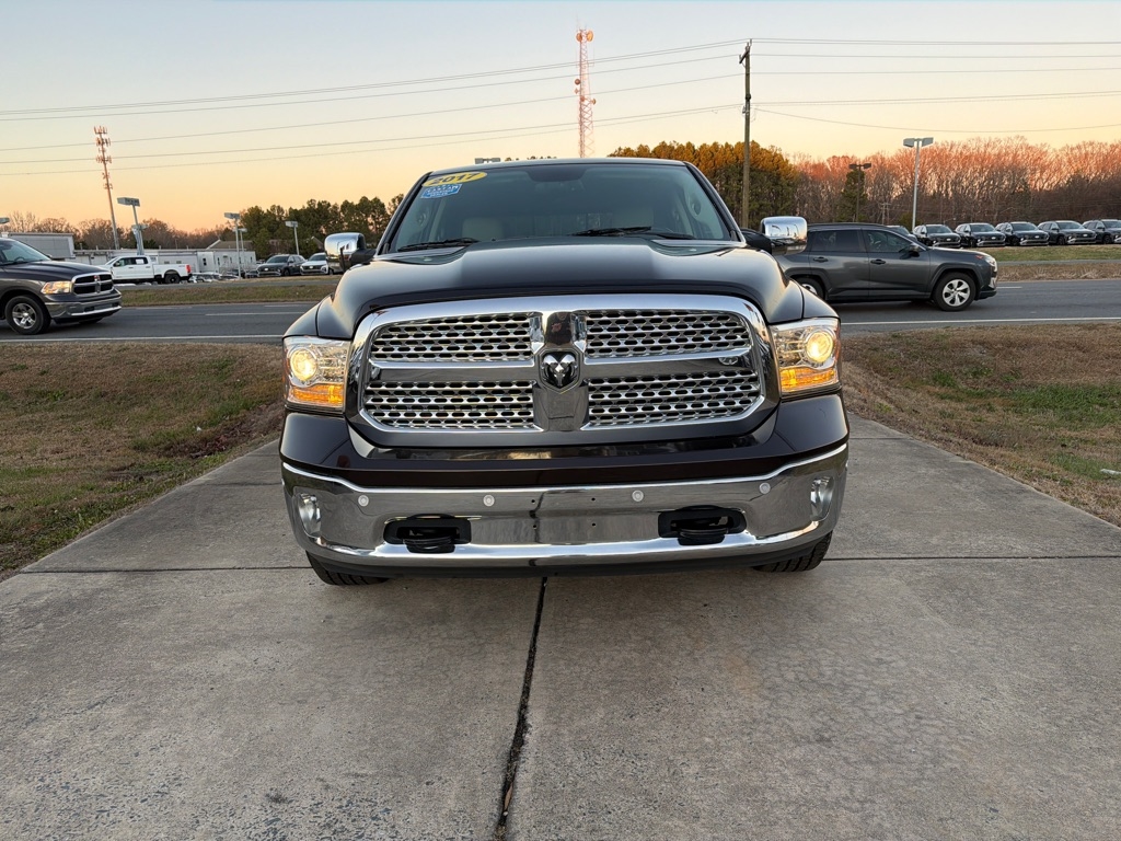 RAM 1500 Laramie 4x4 Crew Cab 5'7" Box 2017