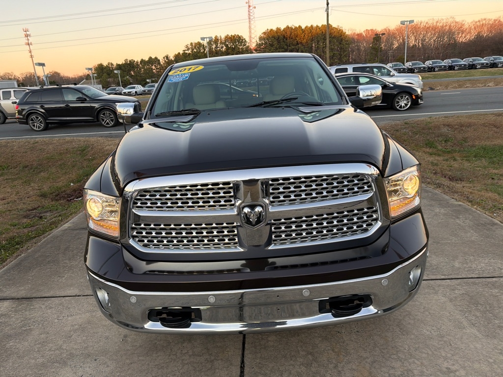 RAM 1500 Laramie 4x4 Crew Cab 5'7" Box 2017