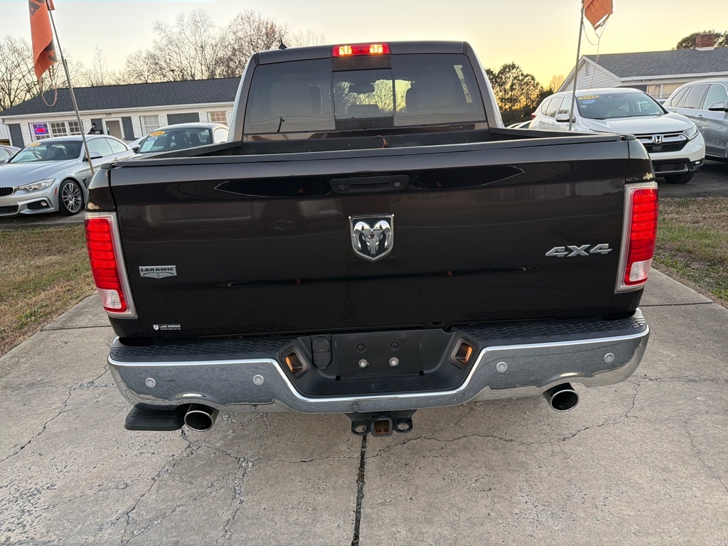 RAM 1500 Laramie 4x4 Crew Cab 5'7" Box 2017