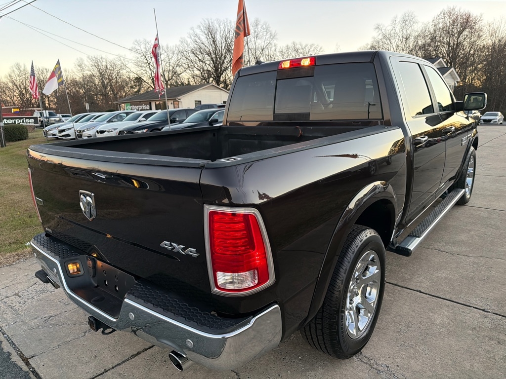 RAM 1500 Laramie 4x4 Crew Cab 5'7" Box 2017