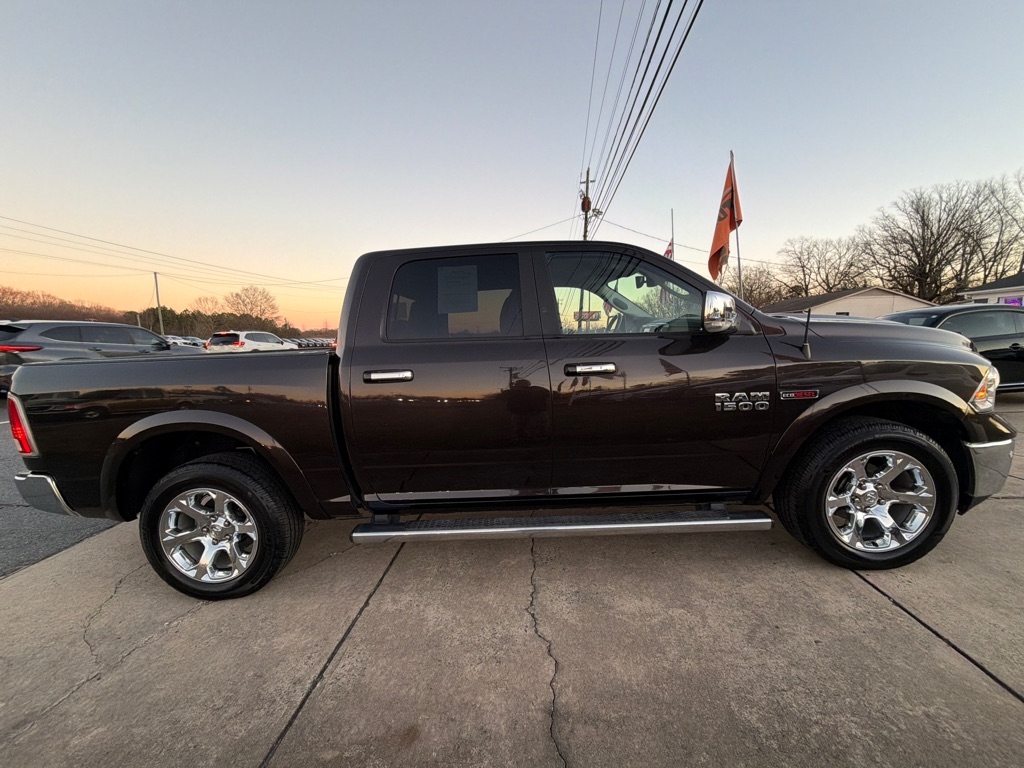 RAM 1500 Laramie 4x4 Crew Cab 5'7" Box 2017