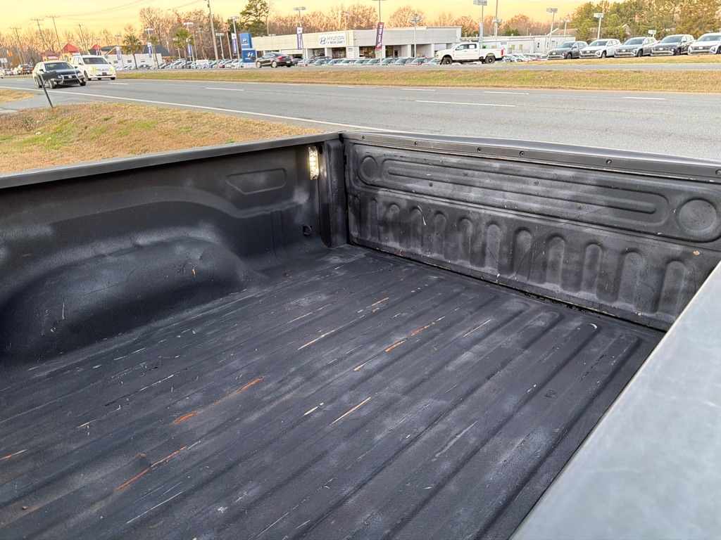 RAM 1500 Laramie 4x4 Crew Cab 5'7" Box 2017