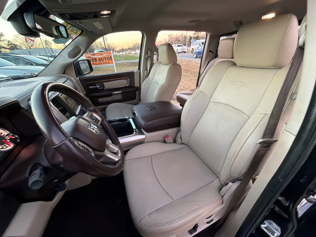 RAM 1500 Laramie 4x4 Crew Cab 5'7" Box 2017