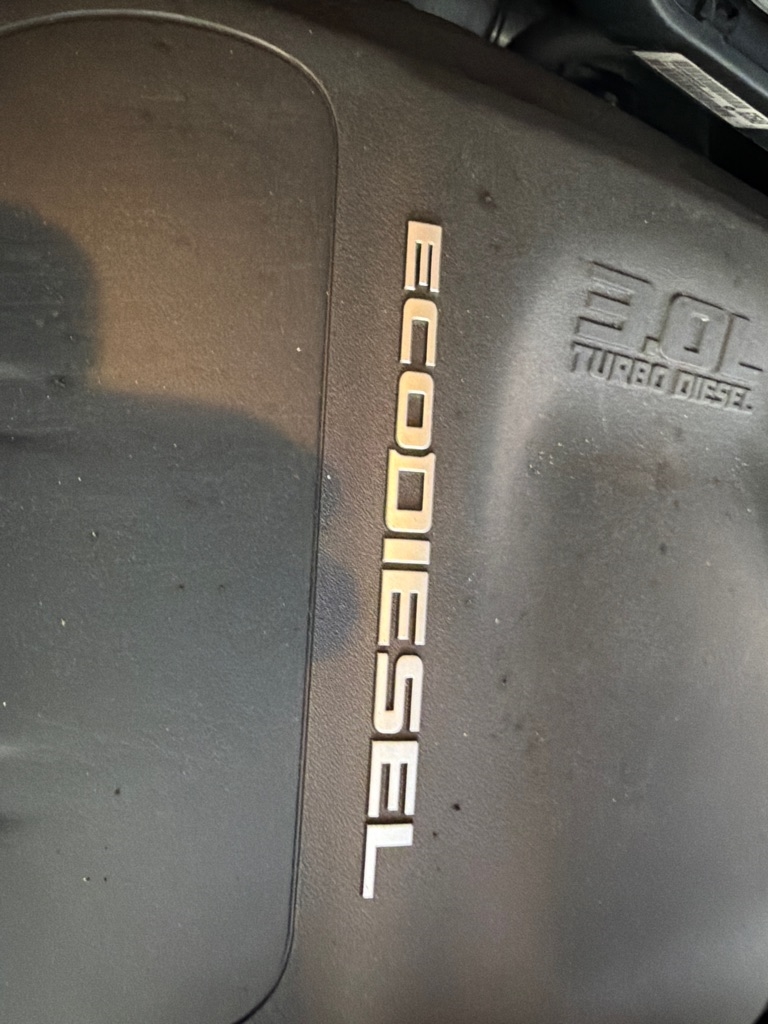 RAM 1500 Laramie 4x4 Crew Cab 5'7" Box 2017