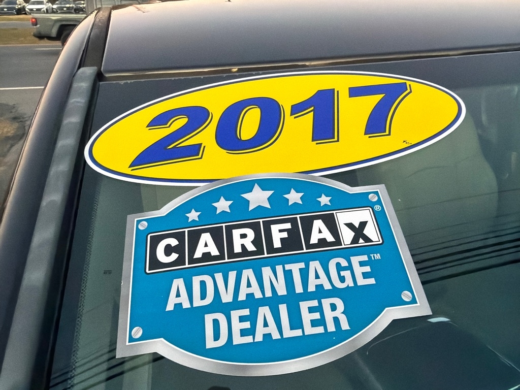 RAM 1500 Laramie 4x4 Crew Cab 5'7" Box 2017