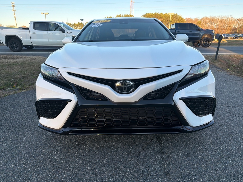 Toyota Camry SE Auto (Natl) 2022