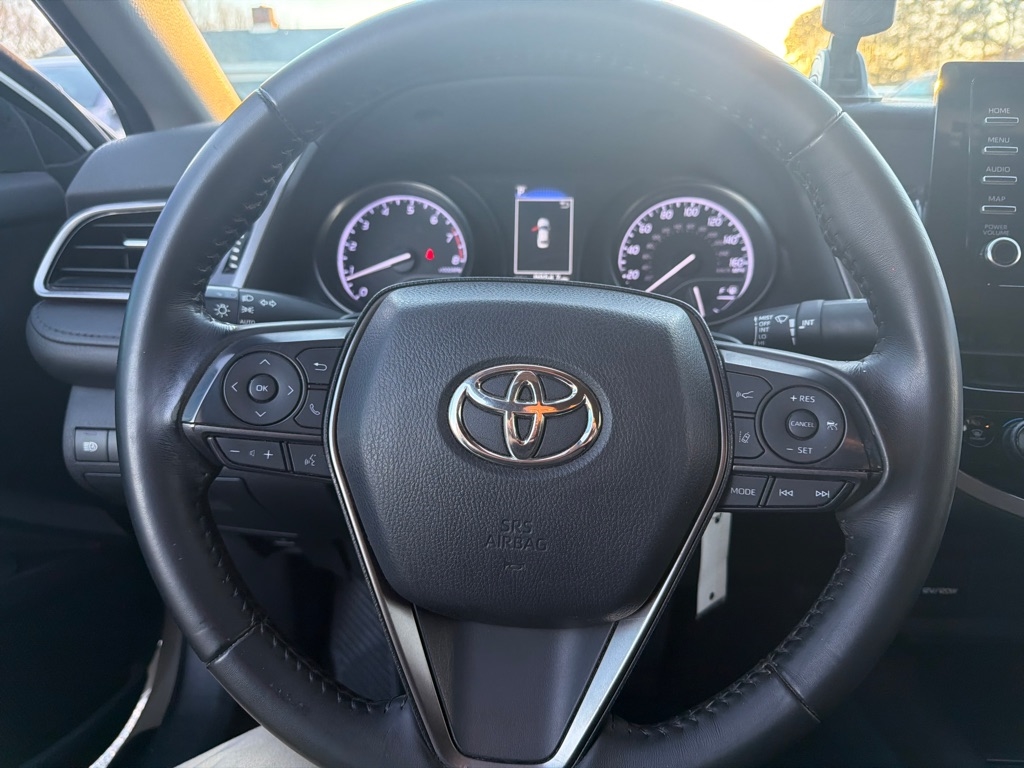 Toyota Camry SE Auto (Natl) 2022
