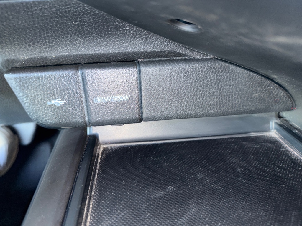 Toyota Camry SE Auto (Natl) 2022