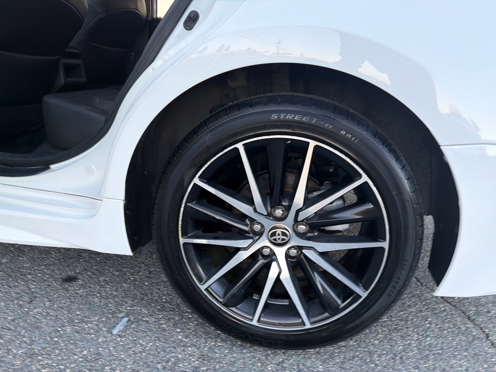 Toyota Camry SE Auto (Natl) 2022