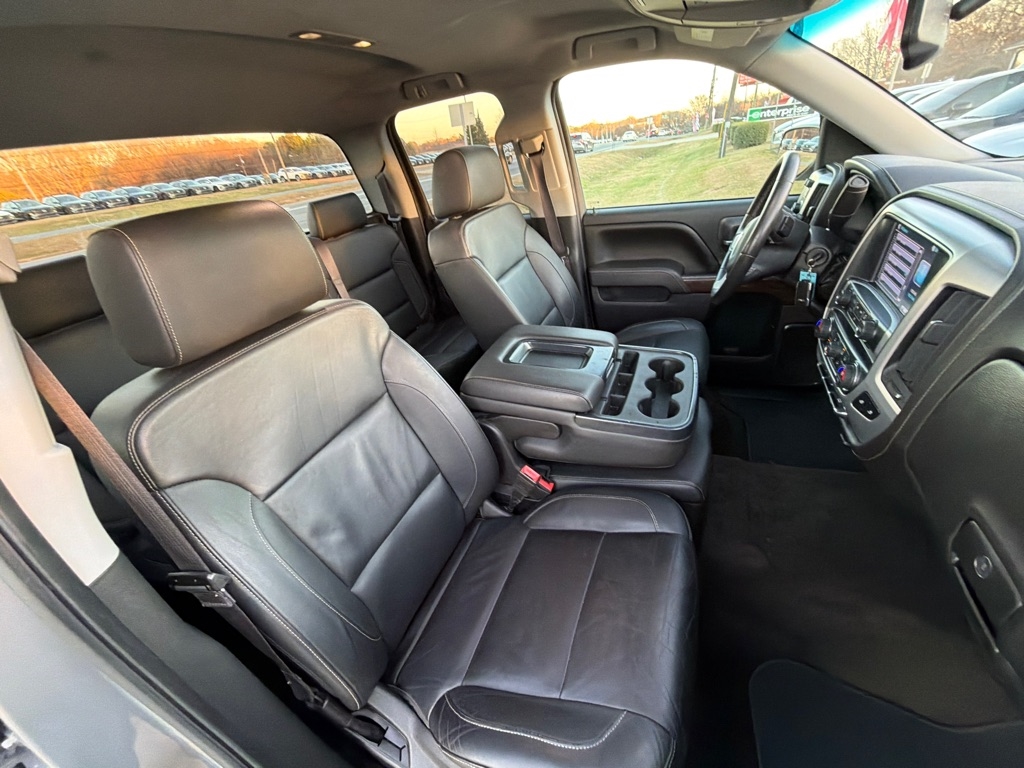 GMC Sierra 1500 4WD Double Cab 143.5" SLT 2017