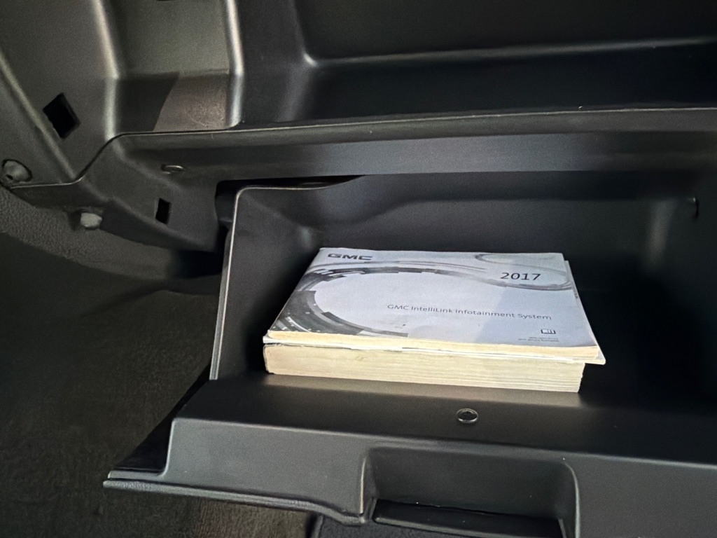 GMC Sierra 1500 4WD Double Cab 143.5" SLT 2017