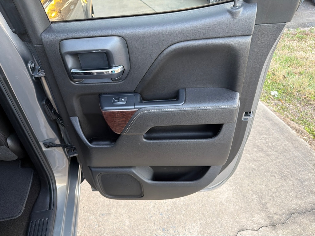 GMC Sierra 1500 4WD Double Cab 143.5" SLT 2017