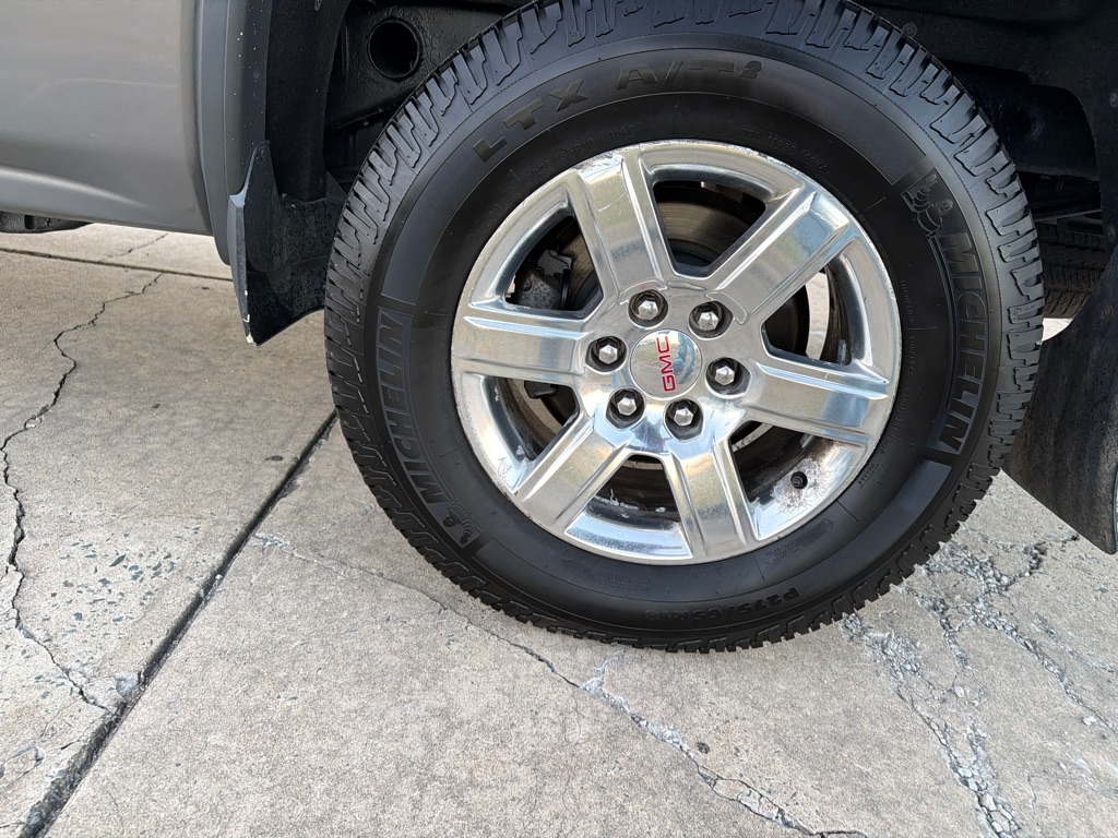 GMC Sierra 1500 4WD Double Cab 143.5" SLT 2017