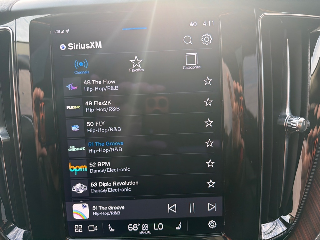 Volvo XC60 B5 AWD Plus Dark Theme 2023