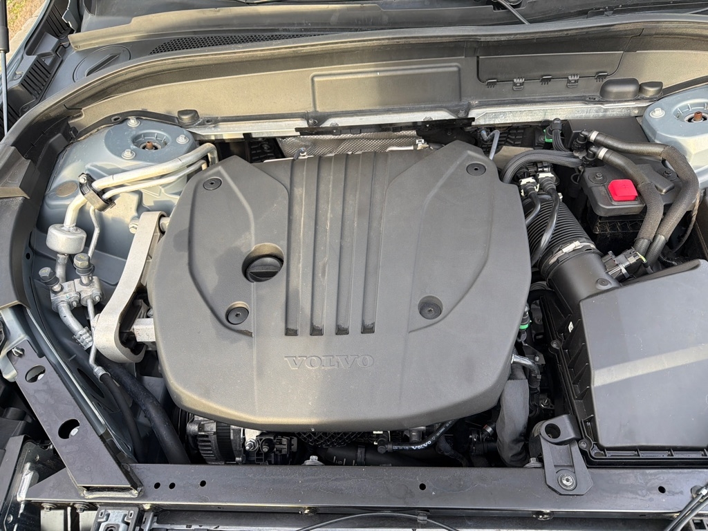 Volvo XC60 B5 AWD Plus Dark Theme 2023