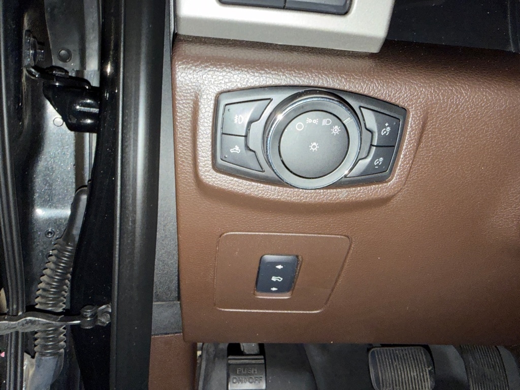 Ford F-150 4WD SuperCrew 145" King Ranch 2015