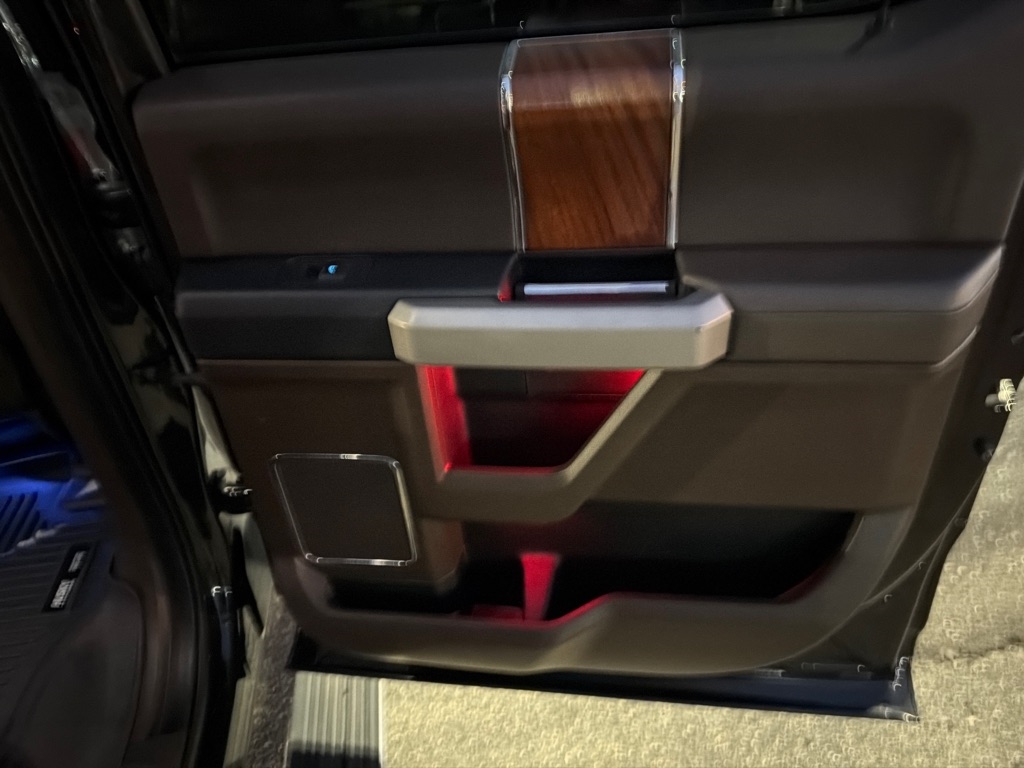 Ford F-150 4WD SuperCrew 145" King Ranch 2015