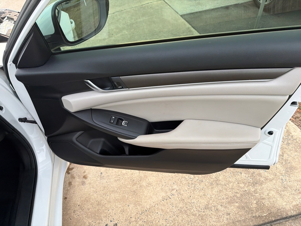 Honda Accord Sedan LX 1.5T CVT 2019