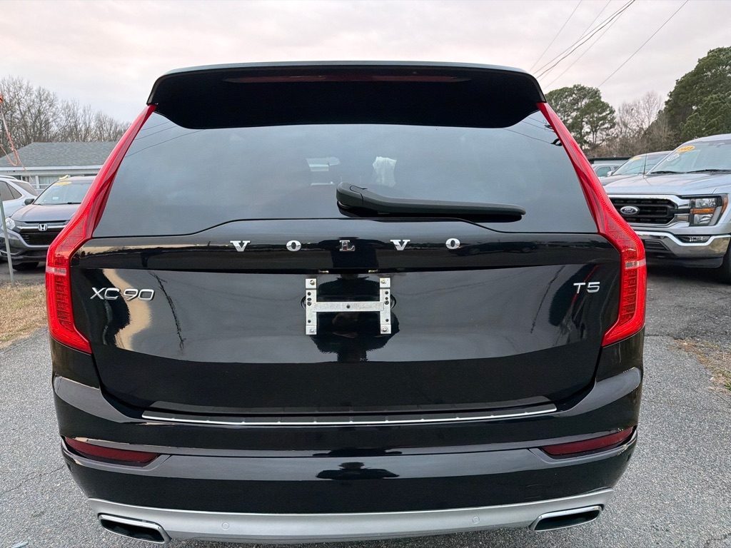 Volvo XC90 T5 FWD Momentum 7P 2021