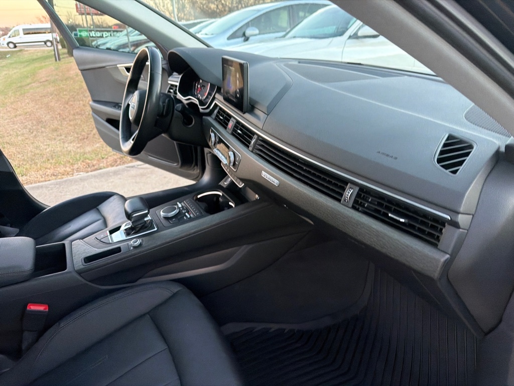 Audi A4 Premium 45 TFSI quattro 2019