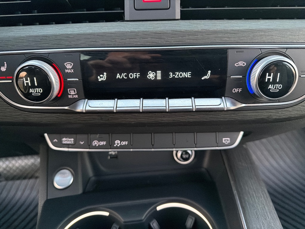 Audi A4 Premium 45 TFSI quattro 2019