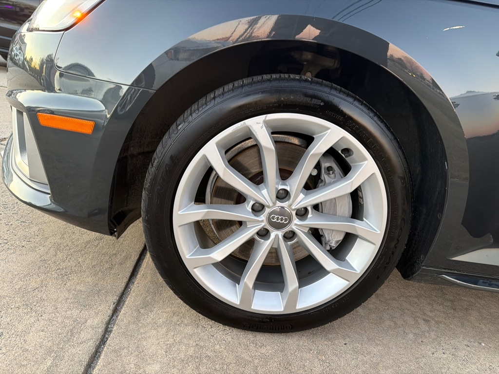 Audi A4 Premium 45 TFSI quattro 2019