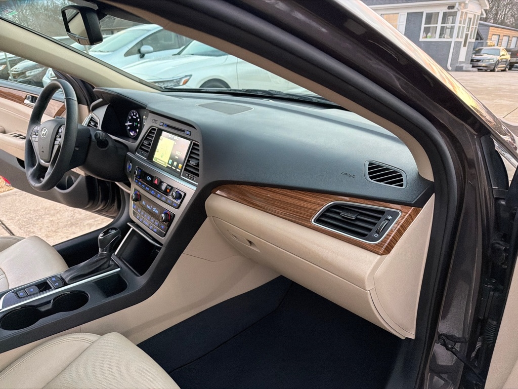 Hyundai Sonata 4dr Sdn 2.4L Limited 2015